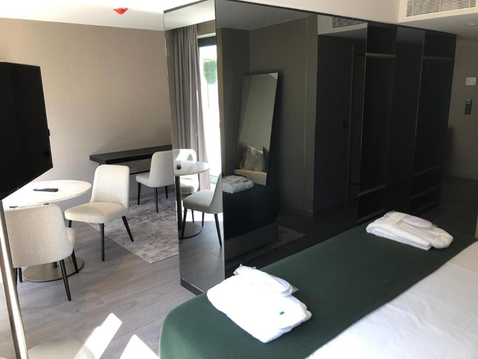 Bedroom 2, OMID Saldanha Hotel, Lisbon