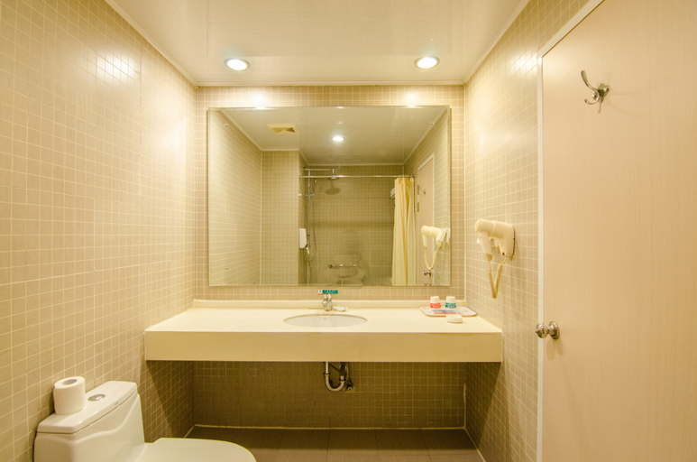 Bathroom 3, Jinjiang Inn Baotou Aerding Street, Baotou