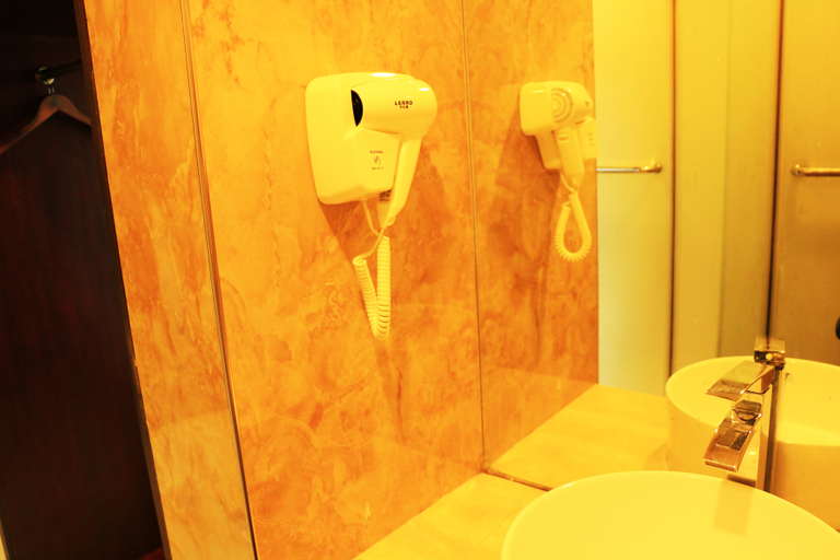 Bathroom 5, Ruiya Hotel (Ningbo Baizhang East Road), Ningbo