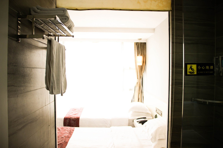 Bedroom 2, DCC Hotel (Guangzhou Tianhe Coach Terminal Station), Guangzhou