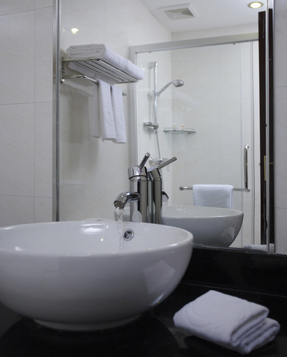 Bathroom 2, Xinyue Business Hotel, Dongguan