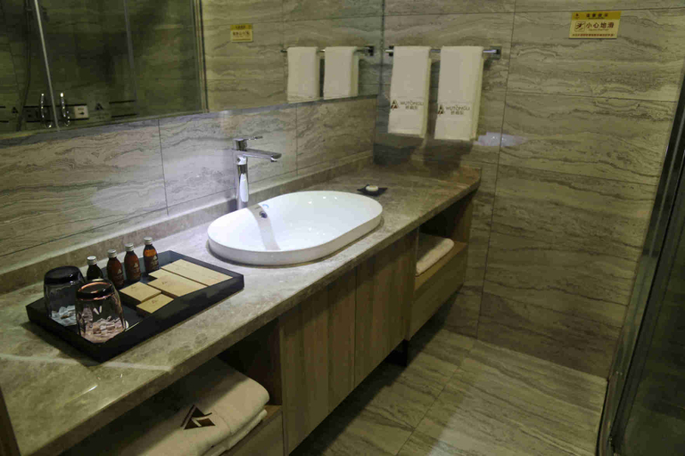 Bathroom 4, Wutongli Boutique Hotel, Luoyang