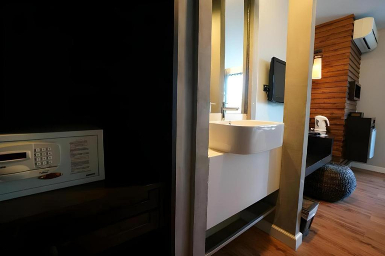 Bathroom 3, The Bangkok Venice Suite, Ratchathewi