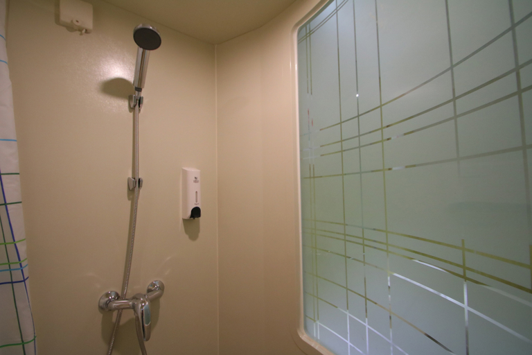Bathroom 3, Yixuan Hotel (Shanghai Hongqiao Railway Station National Convention & Exhibition Center Branch), Shanghai