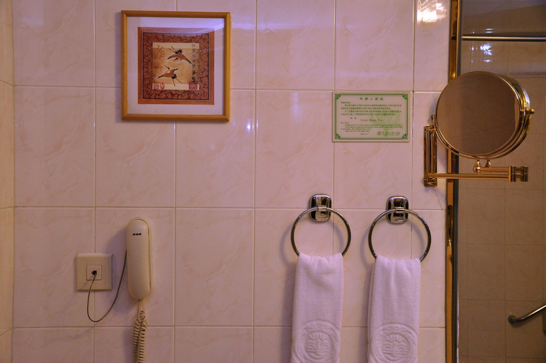 Bathroom 4, Xiamen Huaqiao Hotel, Xiamen