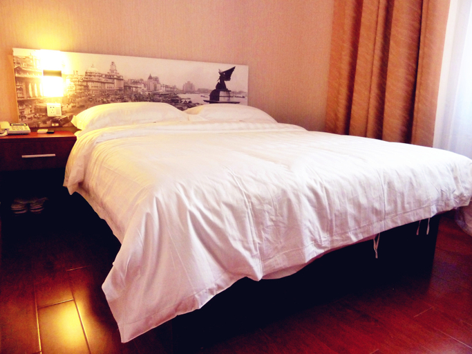 Bedroom, Meiyu Hotel, Shanghai