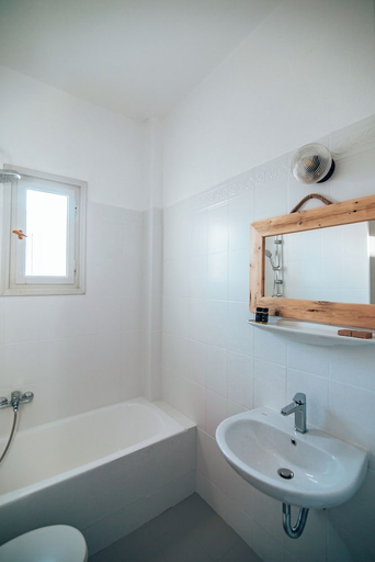 Bathroom, Selina Paros, South Aegean