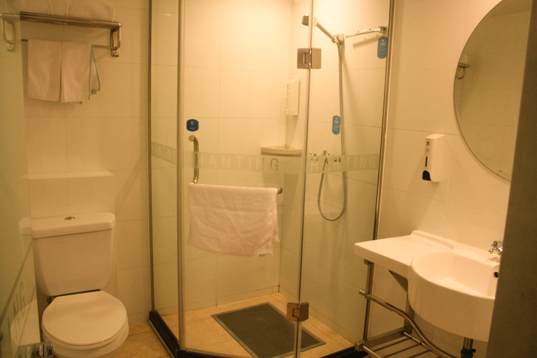 Bathroom 3, Hanting Hotel Hangzhou Jiubao Metro Station, Hangzhou