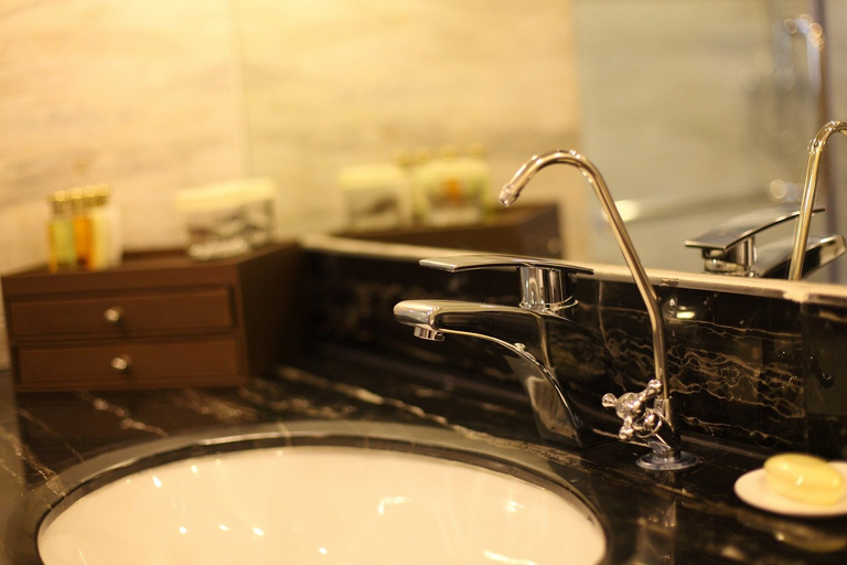 Bathroom, Rezen Hotel Qinghai Jinding, Xining