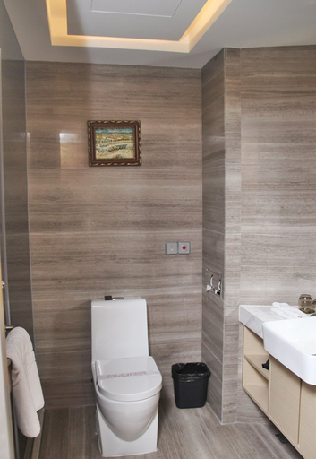 Bathroom 2, Heng Yuan Holiday Hotel, Huizhou