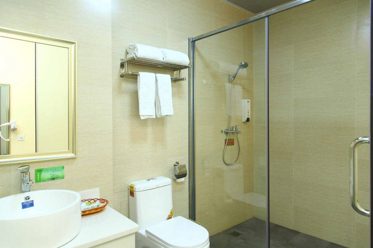 Bathroom 2, Bafang Hotel (Dongguan Chashan), Dongguan