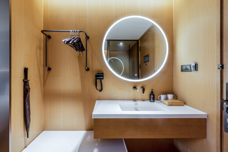 Bathroom 4, Ji Hotel Wuhan Optical Valley Chuangye Street, Wuhan