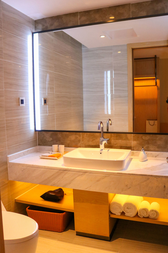 Bathroom, Kyriad Marvelous Hotel, Heyuan