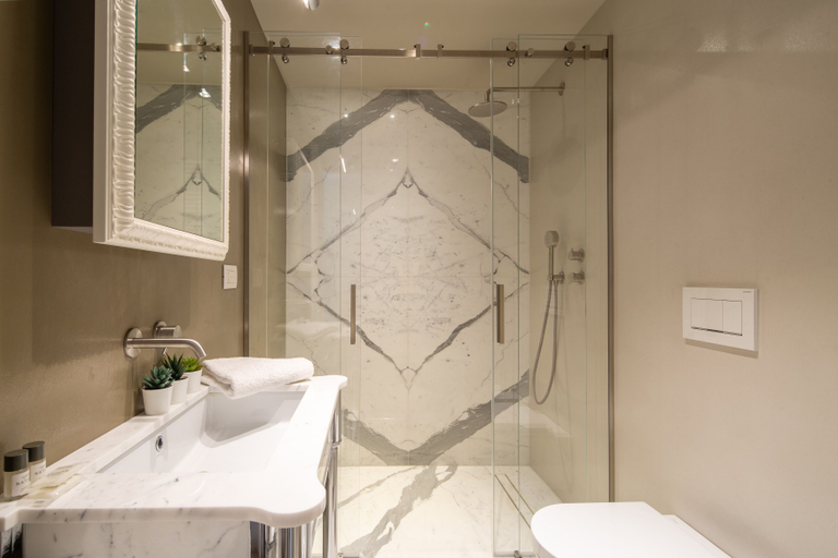 Bathroom 3, Florence Luxury Apartment al Duomo by Mmega, Florence
