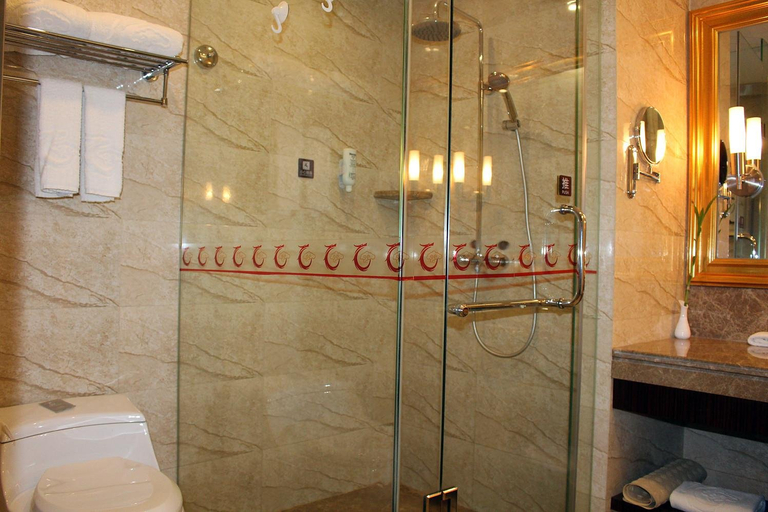 Bathroom, Long Teng International Hotel, Chenzhou