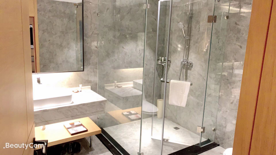 Bathroom, Xin Da Le Resort Hotel, Yanbian Korean