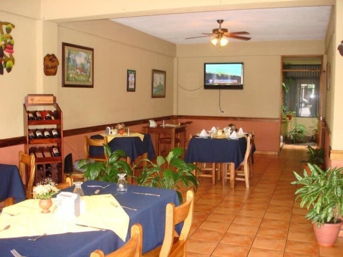 Food & Drinks 5, Hotel Guadalupe, Tilarán