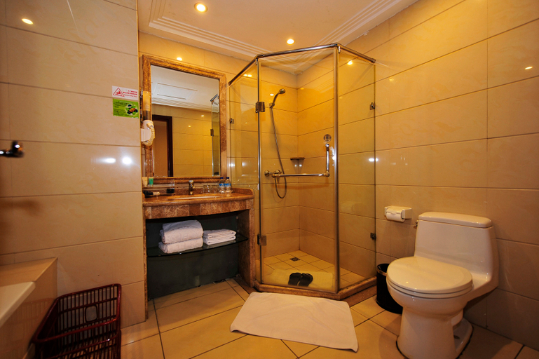 Bathroom 2, Yonder International Hotel, Guiyang