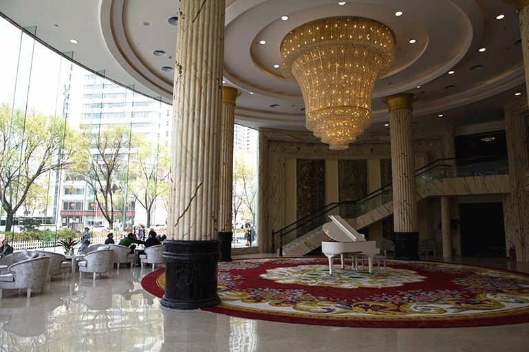 Others 3, ホテル, Xining