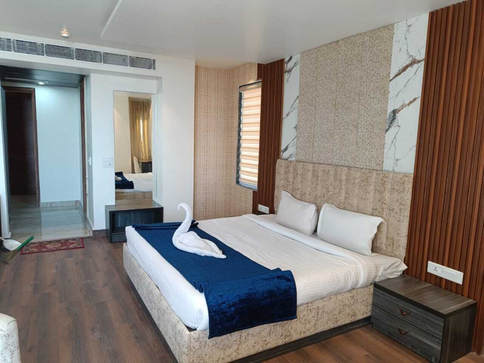 Bedroom 2, Hotel 7 Days Inn, Kangra