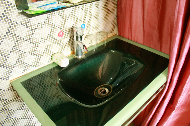 Bathroom 2, Jinfeng Business Hotel Lijiang, Lijiang