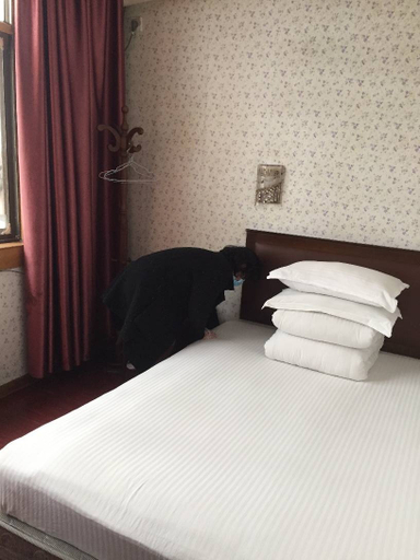 Bedroom 4, Taizhou Jiujiu Hotel, Taizhou