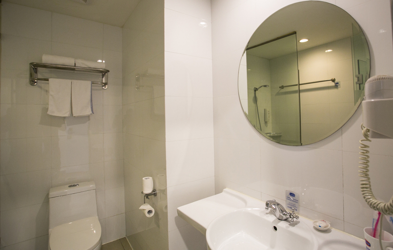 Bathroom 3, Hanting Hotel Shaoxing Passenger Transport Center, Shaoxing