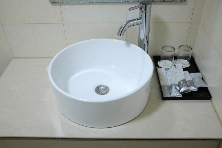 Bathroom, Yugong Best Hotel, Jiaxing