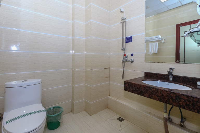 Bathroom 3, Hepu Dongyuan Hotel, Beihai