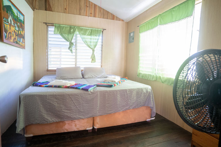 Bedroom 2, T.R.E.E.S Research Center and Eco Lodge