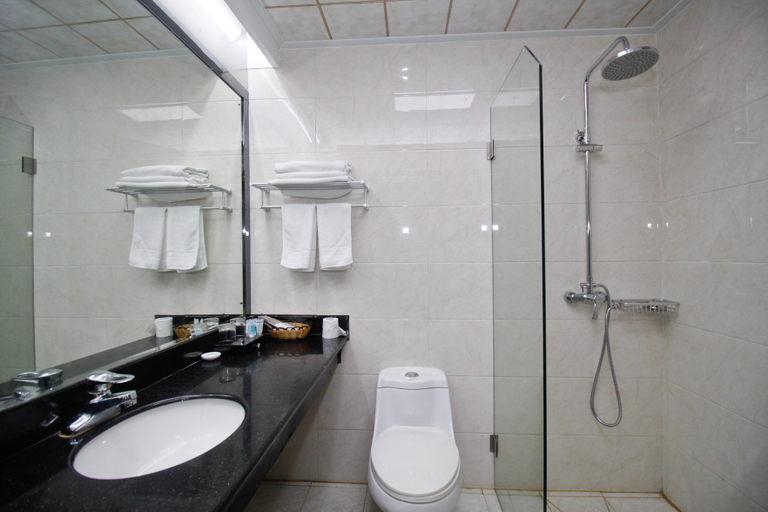 Bathroom, Sanhe International Hotel, Hefei