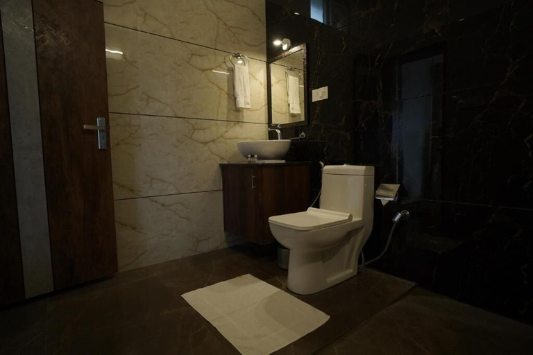 Bathroom, Amar Bagh Resort Pushkar, Ajmer
