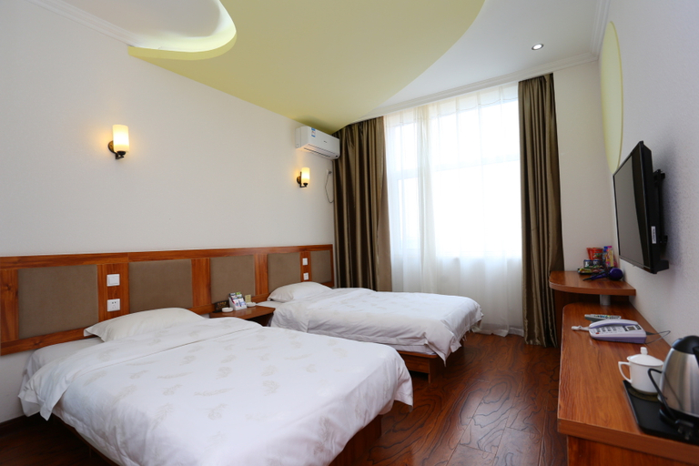 Bedroom 2, Changchun Heyue Jiujiu Hotel, Changchun