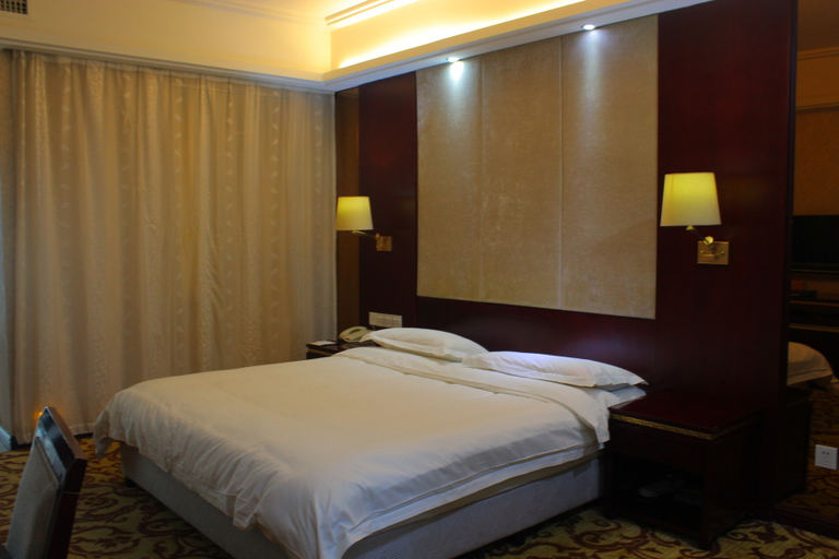 Bedroom 3, The Great Wall Hotel, Yueyang
