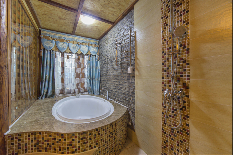 Bathroom, NAXI yage hotel, Lijiang