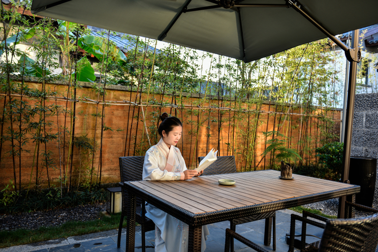 Food & Drinks 3, Rezen Retreat Zhaozhuang Xingyi Wanfenglin Airport, Qianxinan Buyei and Miao