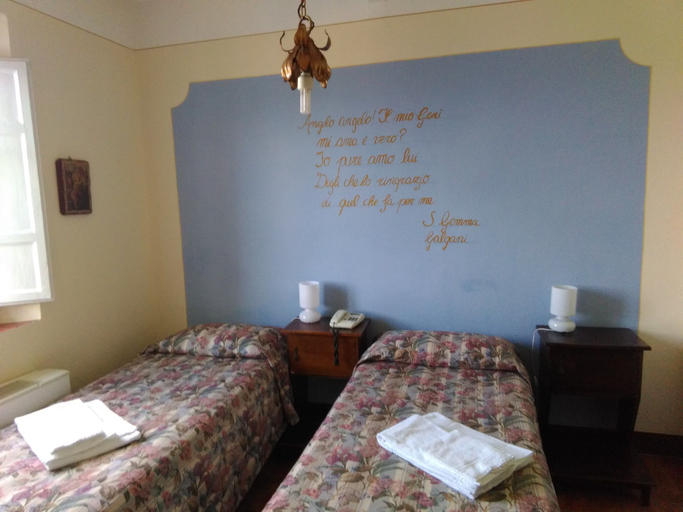 Bedroom 5, Casa Diocesana di Lucca, Lucca