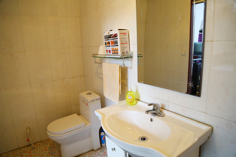 Bathroom, Pingyao Rushengda Inn, Jinzhong