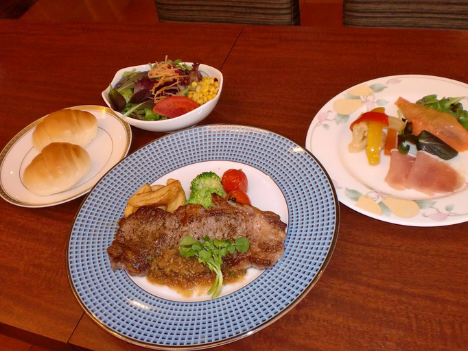 Food & Drinks 5, Hotel Sherwood, Taitō