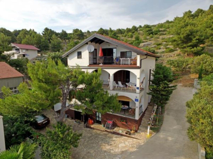 Exterior & Views 2, Apartments Sepcevic, Murter