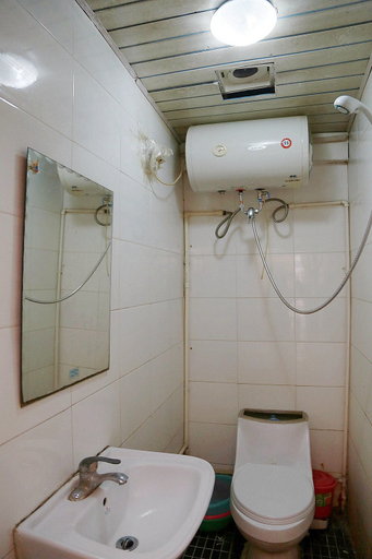 Bathroom, Yuanchuan Hostel, Beijing