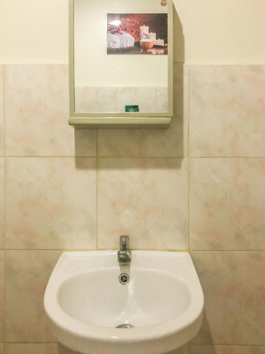 Bathroom 3, Seawind Condominium, Davao City