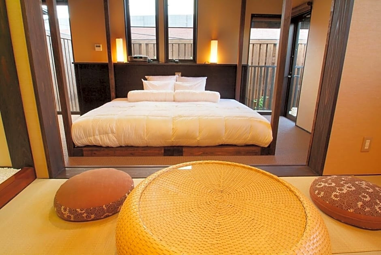 Bedroom 2, Tsuruya, Aso