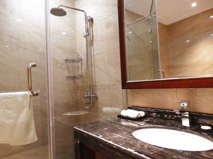 Bathroom 2, Kyriad Marvelous Hotel Baoying Jinyuan Square High-speed Railway Station, Yangzhou