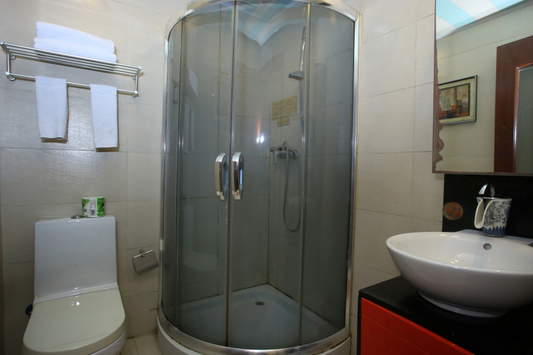 Bathroom 5, chengduzijinzhenhotel, Chengdu