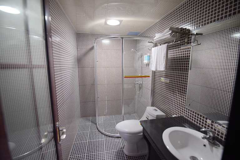 Bathroom 3, jiuchongtian, Shangrao