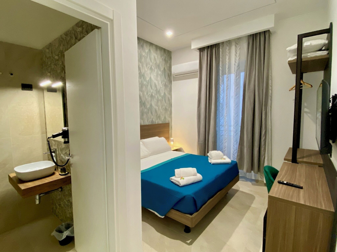 Room 2, A livella, Napoli