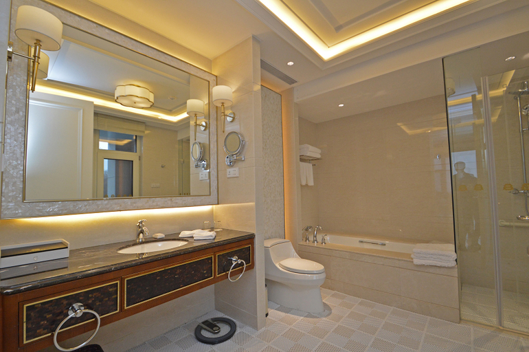 Bathroom, Nanjing Dongjiao State Guesthouse, Nanjing