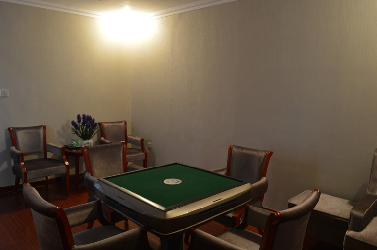 Food & Drinks, Langang Business Hotel, Bayin'gholin Mongol