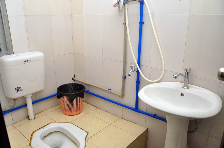 Bathroom 4, Jinyuan Apartment, Guangzhou